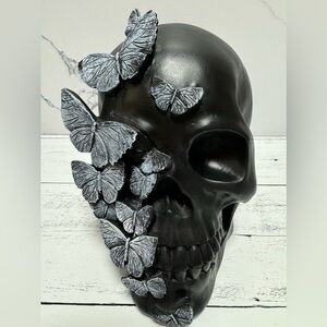 Contemporary Art - Skull with Butterflies - Tattoo Statue - Tattoo Sculpture